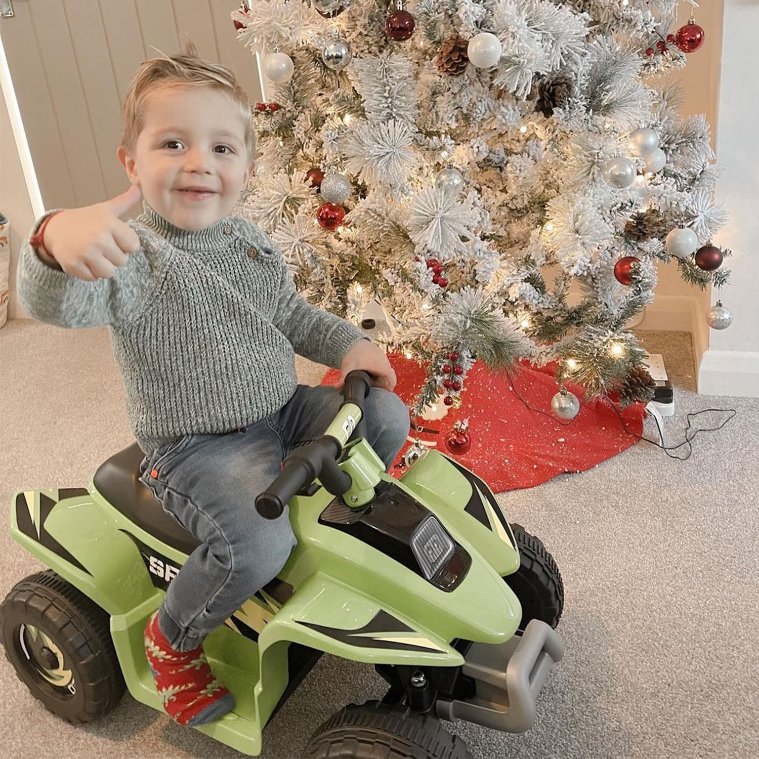 6V Kids Electric Toy Car Forward Reverse Functions for Toddlers aged 18-36 months