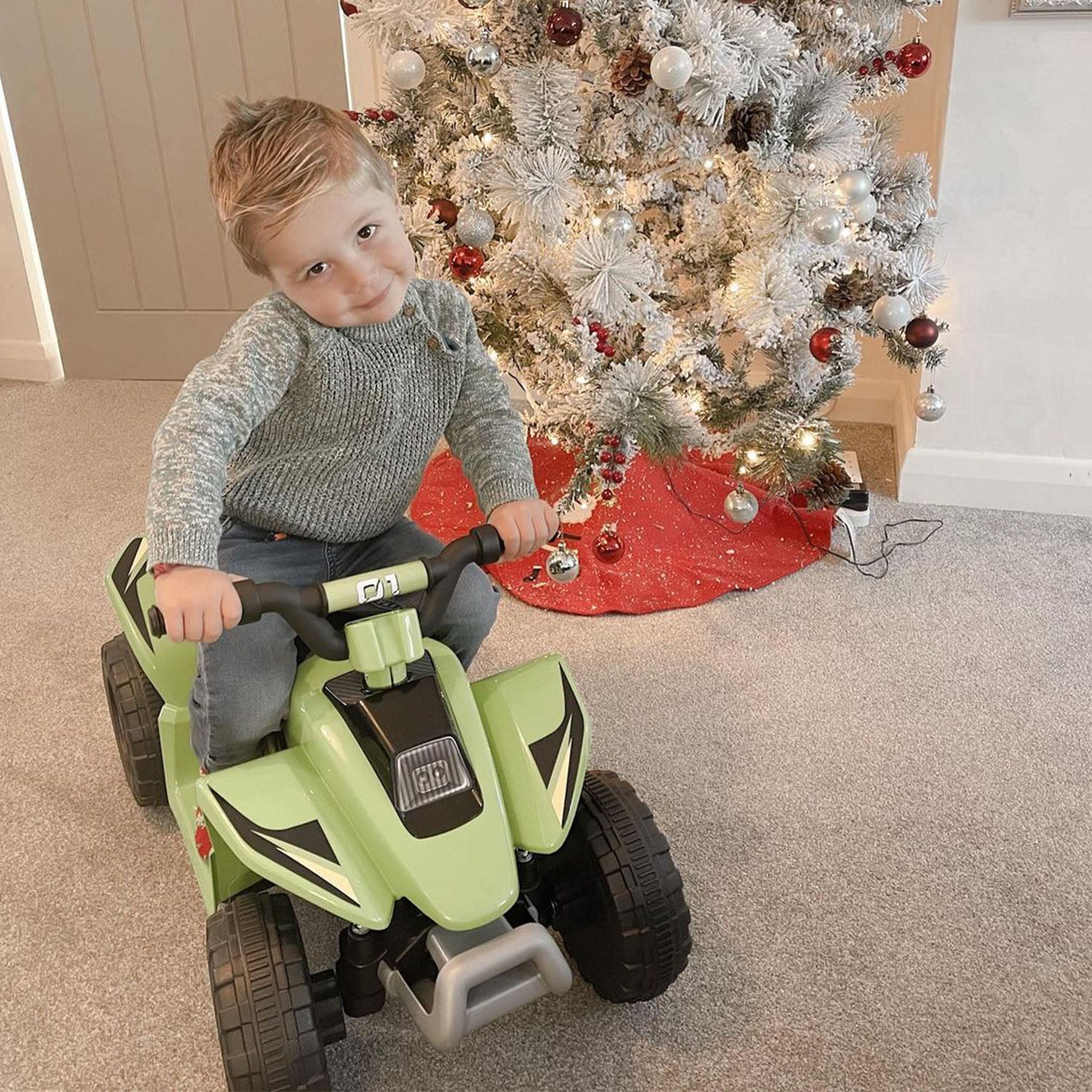 6V Kids Electric Toy Car Forward Reverse Functions for Toddlers aged 18-36 months