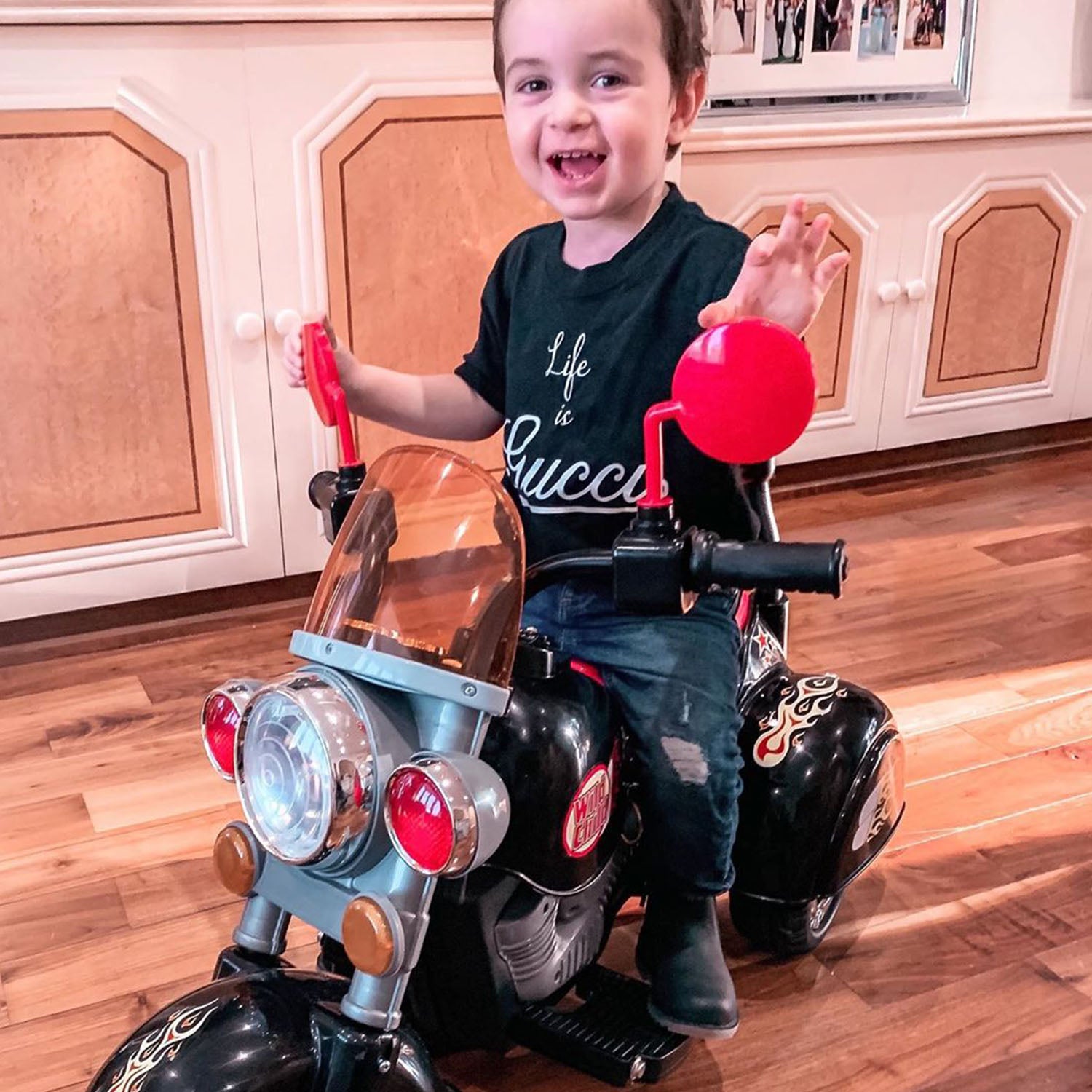 Kids Ride On Toy Car Motorbike Electric Scooter 6V Battery Operated Toy Trike-Black